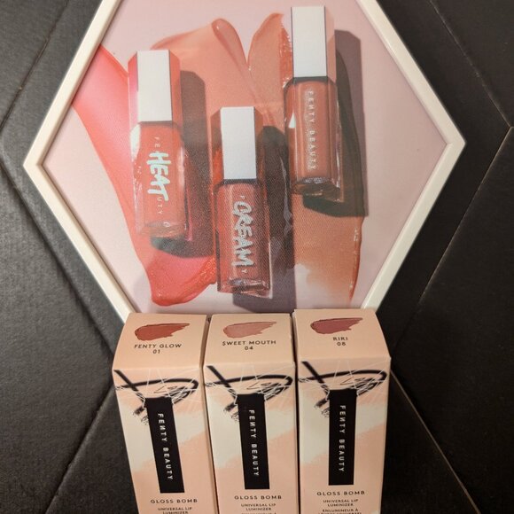 NIB Fenty Beauty Lil'Gloss Bomb Mini Trio Set - Picture 1 of 2